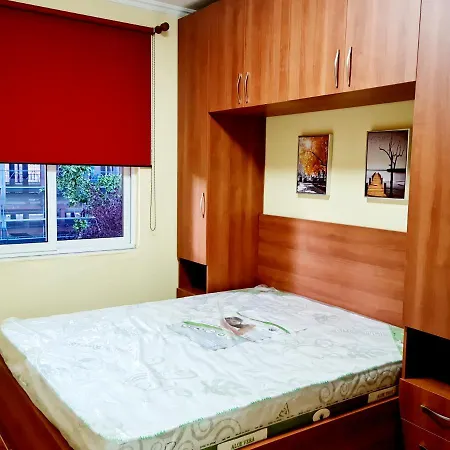 2v1 - 21 Dhjetori Am Appartement Tirana